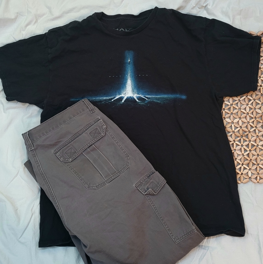 Halo 4 T-Shirt "Wake up John"